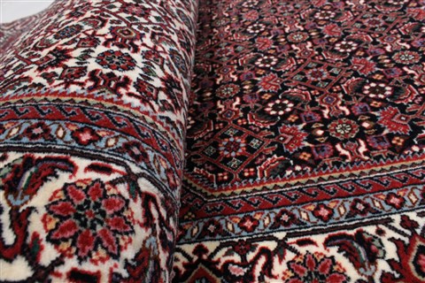 Bidjar Brown Runner Hand Knotted 29 X 910 Area Rug 250-22673 Image 4