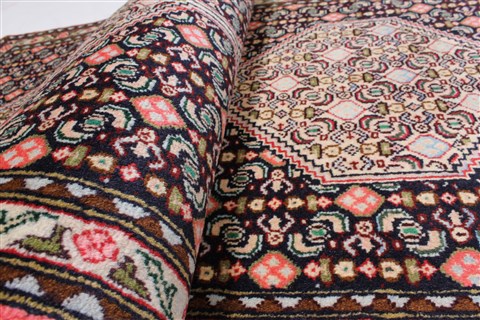 Sanandaj Black Runner Hand Knotted 24 X 911 Area Rug 250-22677 Image 12