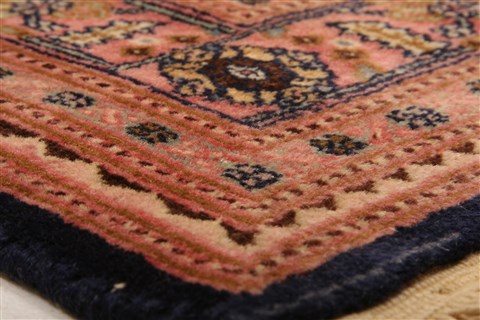 Tabriz Red Hand Knotted 49 X 68 Area Rug 100-22680 Image 1
