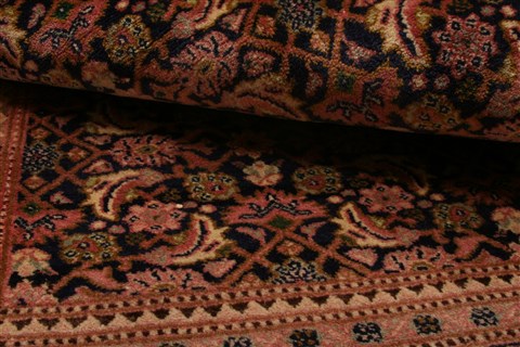 Tabriz Red Hand Knotted 49 X 68 Area Rug 100-22680 Image 4