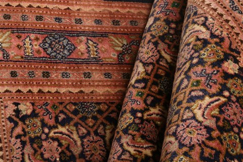 Tabriz Red Hand Knotted 49 X 68 Area Rug 100-22680 Image 5
