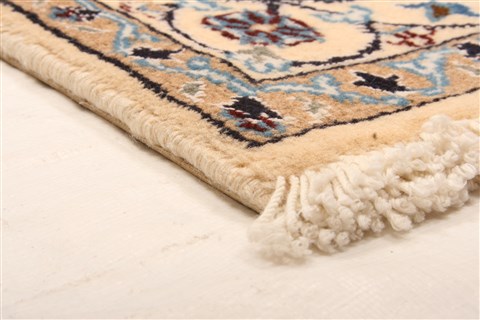 Nain White Hand Knotted 310 X 610 Area Rug 100-22682 Image 8
