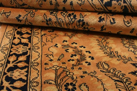 Sarouk Beige Hand Knotted 40 X 74 Area Rug 100-22725 Image 2