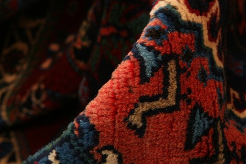 Yalameh Red Hand Knotted 50 X 68 Area Rug 253-22743 Image 1