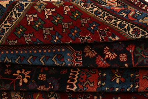 Yalameh Red Hand Knotted 50 X 68 Area Rug 253-22743 Image 6