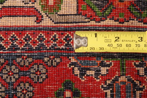 Maymeh Red Hand Knotted 47 X 66 Area Rug 100-22745 Image 6