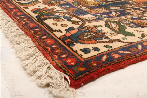 Bakhtiar Red Hand Knotted 65 X 68 Area Rug 100-22751 Image 1