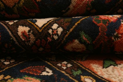 Bakhtiar Red Hand Knotted 65 X 68 Area Rug 100-22751 Image 3