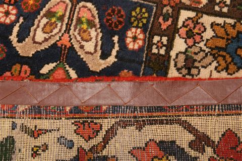 Bakhtiar Red Hand Knotted 65 X 68 Area Rug 100-22751 Image 8