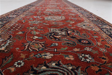 Sarouk Red Runner Hand Knotted 28 X 1110 Area Rug 250-22760 Image 14