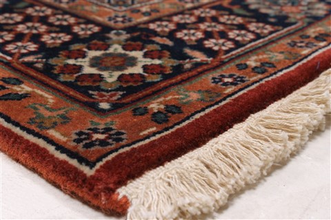 Sarouk Red Runner Hand Knotted 28 X 1110 Area Rug 250-22760 Image 6