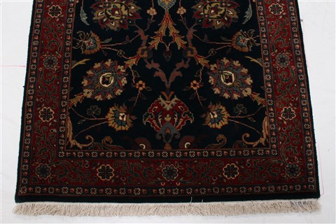 Semnan Blue Runner Hand Knotted 26 X 120 Area Rug 250-22771 Image 5