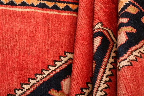 Lilihan Red Hand Knotted 37 X 69 Area Rug 100-22778 Image 4