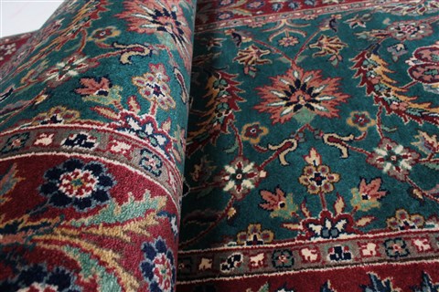 Semnan Green Runner Hand Knotted 27 X 123 Area Rug 250-22781 Image 12