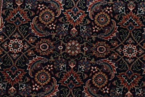 Semnan Blue Runner Hand Knotted 28 X 1110 Area Rug 250-22792 Image 4