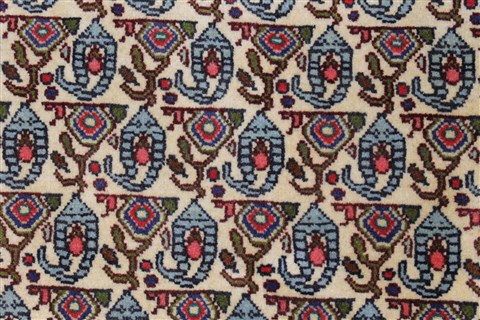 Sanandaj Beige Runner Hand Knotted 31 X 126 Area Rug 250-22799 Image 3