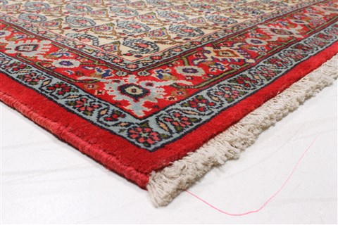 Sanandaj Beige Runner Hand Knotted 31 X 126 Area Rug 250-22799 Image 5