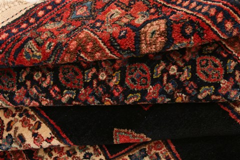 Sanandaj Red Hand Knotted 48 X 71 Area Rug 100-22813 Image 8