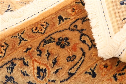 Tabriz Beige Square Hand Knotted 411 X 53 Area Rug 100-22838 Image 5