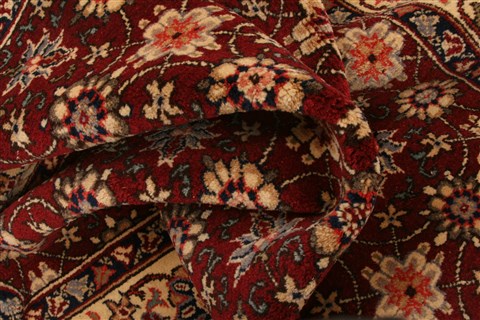 Sarouk Red Square Hand Knotted 411 X 53 Area Rug 100-22839 Image 6