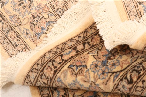 Kerman Yellow Hand Knotted 40 X 60 Area Rug 100-22842 Image 6