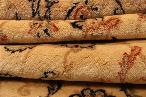 Tabriz Beige Hand Knotted 42 X 63  Area Rug 253-22846 Image 4