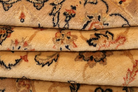 Tabriz Beige Hand Knotted 42 X 63  Area Rug 253-22846 Image 7