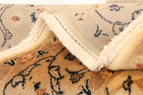 Tabriz Beige Hand Knotted 33 X 411 Area Rug 100-22854 Image 5