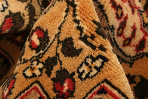 Tabriz Red Hand Knotted 37 X 68 Area Rug 100-22869 Image 6