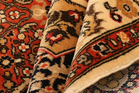 Tabriz Red Hand Knotted 37 X 68 Area Rug 100-22869 Image 8