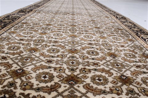 Semnan Beige Runner Hand Knotted 28 X 98 Area Rug 250-22918 Image 1