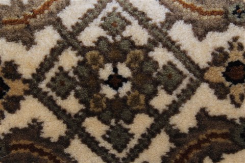 Semnan Beige Runner Hand Knotted 28 X 98 Area Rug 250-22918 Image 6