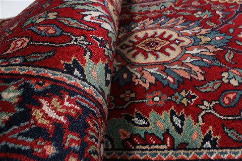Semnan Red Runner Hand Knotted 25 X 910 Area Rug 250-22922 Image 2