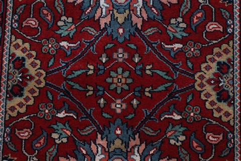Semnan Red Runner Hand Knotted 25 X 910 Area Rug 250-22922 Image 7