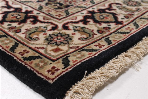 Herati Black Runner Hand Knotted 26 X 90 Area Rug 250-22932 Image 5