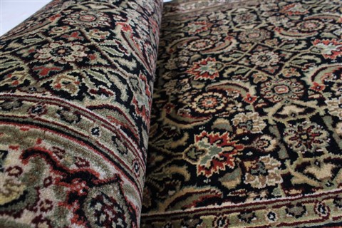 Herati Black Runner Hand Knotted 28 X 103 Area Rug 250-22938 Image 10