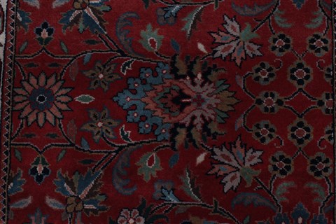 Kashmir Red Runner Hand Knotted 28 X 100 Area Rug 250-22942 Image 2
