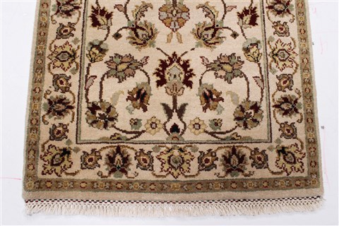 Kashan Beige Runner Hand Knotted 26 X 911 Area Rug 250-22946 Image 3