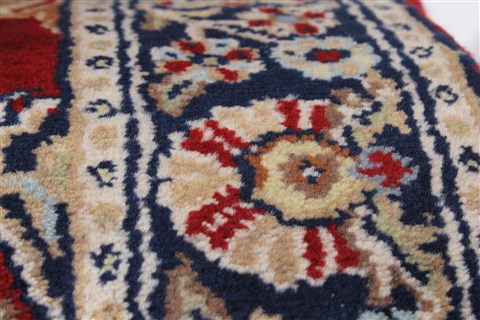 Sarouk Red Runner Hand Knotted 26 X 100 Area Rug 250-22974 Image 8