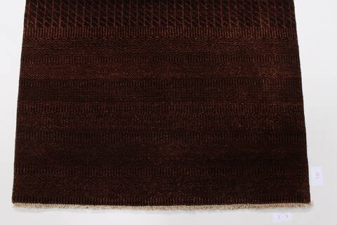 Modern Brown Runner Hand Knotted 29 X 100  Area Rug 250-22980 Image 3