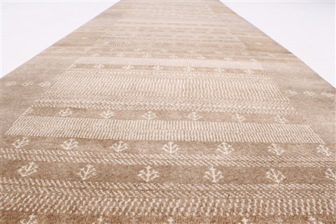 Gabbeh Beige Runner Hand Knotted 27 X 99 Area Rug 250-22995 Image 12