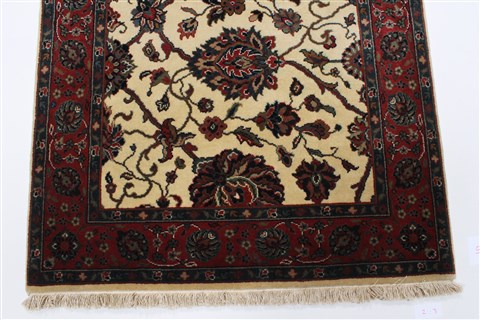 Semnan Beige Runner Hand Knotted 28 X 99 Area Rug 250-22999 Image 3