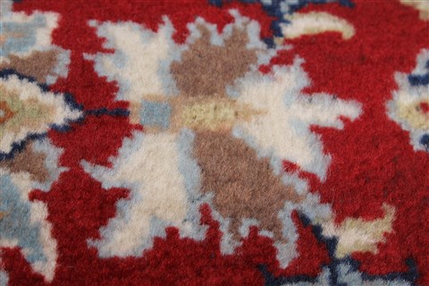Kashan Red Runner Hand Knotted 26 X 101 Area Rug 250-23010 Image 5