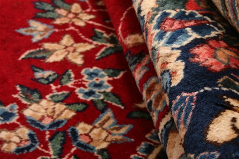 Yazd Red Hand Knotted 68 X 94 Area Rug 100-23074 Image 6