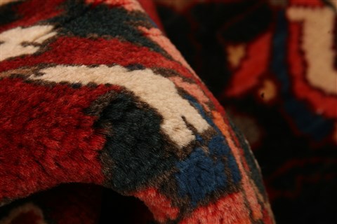 Mazlaghan Red Hand Knotted 73 X 108 Area Rug 100-23076 Image 1