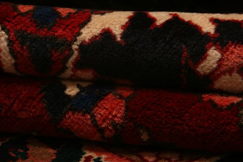 Mazlaghan Red Hand Knotted 73 X 108 Area Rug 100-23076 Image 3