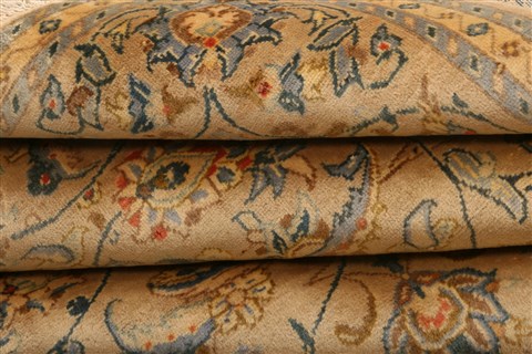 Kashan Beige Hand Knotted 58 X 92 Area Rug 253-23082 Image 7