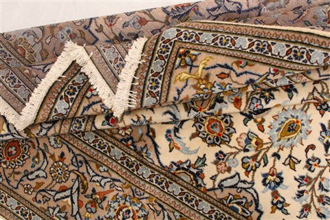 Kashan Beige Hand Knotted 63 X 101 Area Rug 100-23112 Image 6