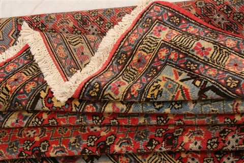 Ardebil Red Hand Knotted 63 X 96 Area Rug 100-23139 Image 5