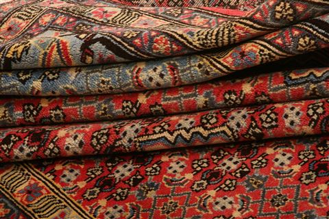 Ardebil Red Hand Knotted 63 X 96 Area Rug 100-23139 Image 6